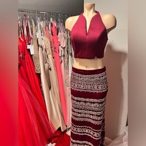 Rachel Allen. Burgundy two-piece halter neck dress. Size 8
